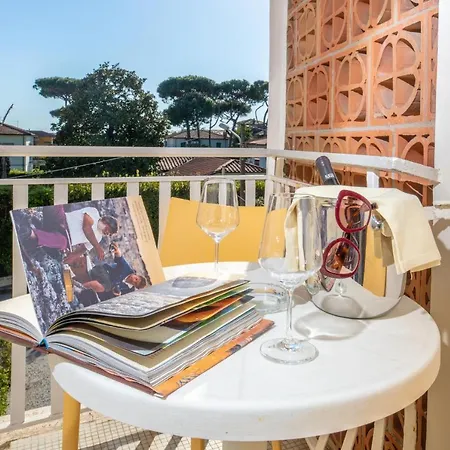 Amarina Hotel Marina di Pietrasanta Exterior photo