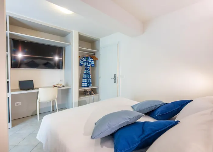 Amarina Hotel